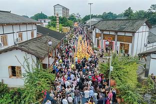 孙悦：胜利不仅归功于水花重回巅峰 更要赞扬TJD和库明加